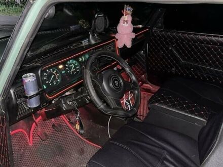 ВАЗ 2107 1989 в Ровно на Automoto.ua Зеленый ВАЗ 2107, объемом двигателя 1.5 л и пробегом 35 тыс. км за 1200 $, фото 1 на Automoto.ua