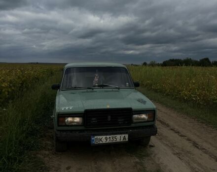 ВАЗ 2107 1989 в Ровно на Automoto.ua Зеленый ВАЗ 2107, объемом двигателя 1.5 л и пробегом 35 тыс. км за 1200 $, фото 1 на Automoto.ua