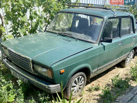 Зеленый ВАЗ 2107, объемом двигателя 1.45 л и пробегом 150 тыс. км за 1000 $, фото 1 на Automoto.ua