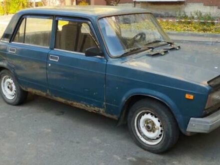 Зеленый ВАЗ 2107, объемом двигателя 1.5 л и пробегом 135 тыс. км за 500 $, фото 1 на Automoto.ua