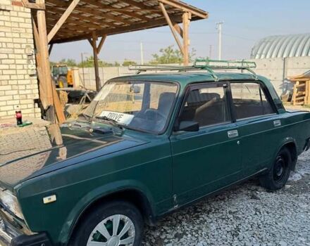 Зеленый ВАЗ 2107, объемом двигателя 1.5 л и пробегом 150 тыс. км за 900 $, фото 1 на Automoto.ua