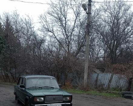 Зеленый ВАЗ 2107, объемом двигателя 1 л и пробегом 100 тыс. км за 477 $, фото 1 на Automoto.ua