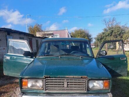 Зеленый ВАЗ 2107, объемом двигателя 1.5 л и пробегом 250 тыс. км за 716 $, фото 1 на Automoto.ua