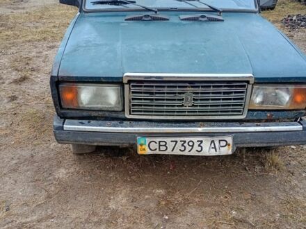 Зеленый ВАЗ 2107, объемом двигателя 1.6 л и пробегом 300 тыс. км за 474 $, фото 1 на Automoto.ua