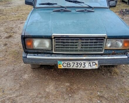 Зеленый ВАЗ 2107, объемом двигателя 1.6 л и пробегом 300 тыс. км за 474 $, фото 1 на Automoto.ua
