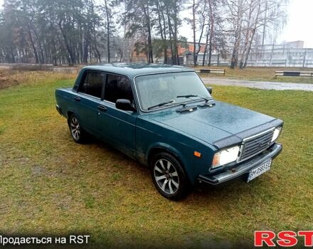 Зеленый ВАЗ 2107, объемом двигателя 1.5 л и пробегом 400 тыс. км за 1200 $, фото 1 на Automoto.ua