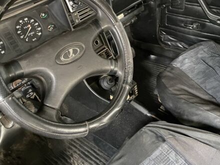 Зеленый ВАЗ 2107, объемом двигателя 1.5 л и пробегом 200 тыс. км за 900 $, фото 1 на Automoto.ua