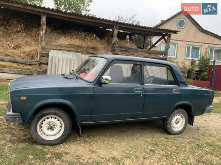 Зеленый ВАЗ 2107, объемом двигателя 1.5 л и пробегом 230 тыс. км за 1300 $, фото 1 на Automoto.ua