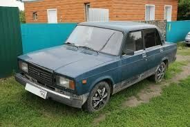 Зеленый ВАЗ 2107, объемом двигателя 1.6 л и пробегом 200 тыс. км за 500 $, фото 1 на Automoto.ua