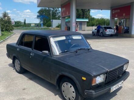 Зеленый ВАЗ 2107, объемом двигателя 1.6 л и пробегом 200 тыс. км за 600 $, фото 1 на Automoto.ua