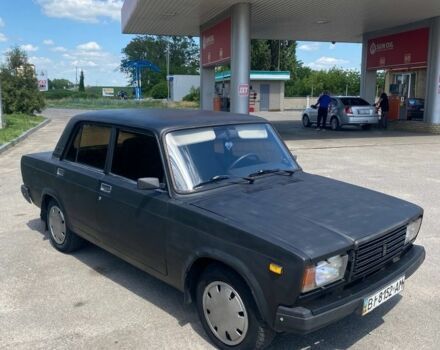 Зеленый ВАЗ 2107, объемом двигателя 1.6 л и пробегом 200 тыс. км за 600 $, фото 1 на Automoto.ua