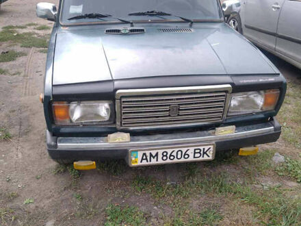 Зеленый ВАЗ 2107, объемом двигателя 1.57 л и пробегом 300 тыс. км за 900 $, фото 1 на Automoto.ua