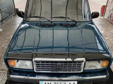 Зеленый ВАЗ 2107, объемом двигателя 1.5 л и пробегом 200 тыс. км за 1200 $, фото 1 на Automoto.ua