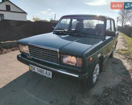 ВАЗ 2107 2004 у Гоще на Automoto.ua Зелений ВАЗ 2107, об'ємом двигуна 1.5 л та пробігом 139 тис. км за 1700 $, фото 1 на Automoto.ua