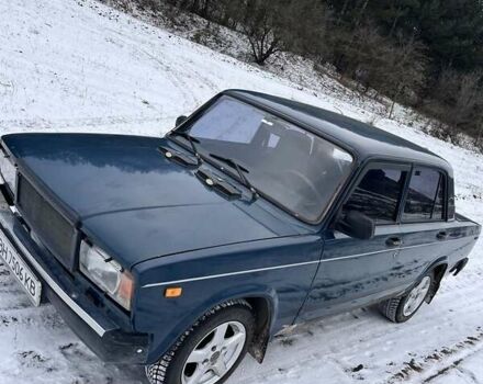 Зеленый ВАЗ 2107, объемом двигателя 1.5 л и пробегом 700 тыс. км за 1100 $, фото 1 на Automoto.ua