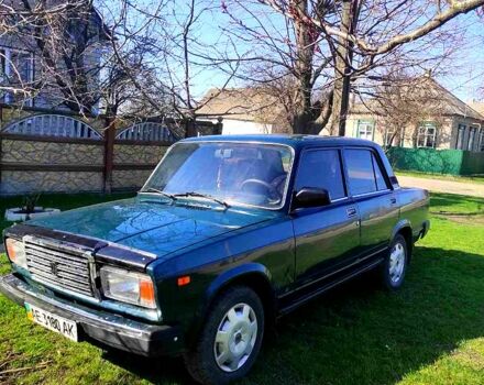 Зелений ВАЗ 2107, об'ємом двигуна 1.5 л та пробігом 56 тис. км за 2000 $, фото 1 на Automoto.ua