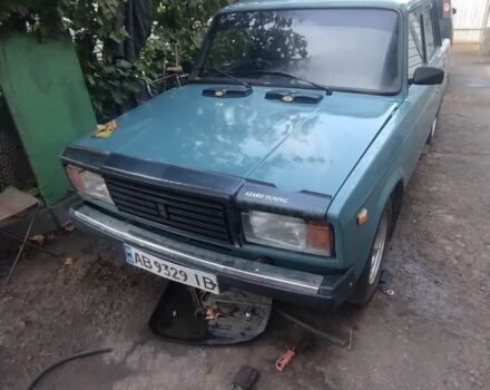 Зеленый ВАЗ 2107, объемом двигателя 1.5 л и пробегом 250 тыс. км за 1100 $, фото 1 на Automoto.ua