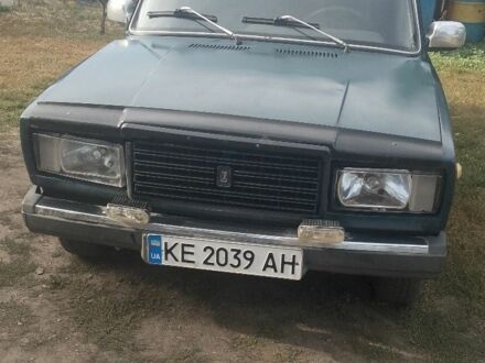 Зеленый ВАЗ 2107, объемом двигателя 1.5 л и пробегом 150 тыс. км за 1000 $, фото 1 на Automoto.ua