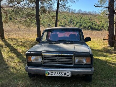 Зеленый ВАЗ 2107, объемом двигателя 1.6 л и пробегом 365 тыс. км за 425 $, фото 1 на Automoto.ua