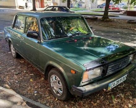 Зеленый ВАЗ 2107, объемом двигателя 1.5 л и пробегом 140 тыс. км за 1600 $, фото 1 на Automoto.ua