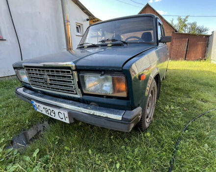 Зеленый ВАЗ 2107, объемом двигателя 1.5 л и пробегом 280 тыс. км за 1000 $, фото 1 на Automoto.ua