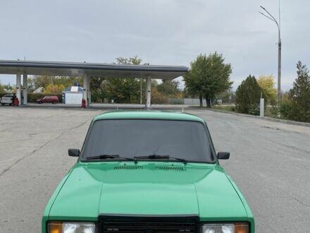 Зеленый ВАЗ 2107, объемом двигателя 1.5 л и пробегом 83 тыс. км за 2100 $, фото 1 на Automoto.ua