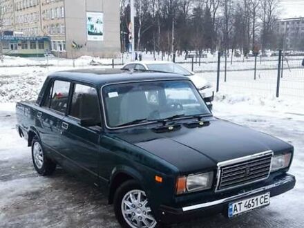Зеленый ВАЗ 2107, объемом двигателя 1.57 л и пробегом 100 тыс. км за 1100 $, фото 1 на Automoto.ua