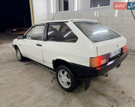 Белый ВАЗ 2108, объемом двигателя 1.29 л и пробегом 200 тыс. км за 1350 $, фото 3 на Automoto.ua