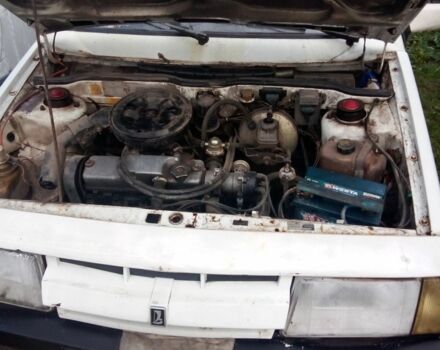 Белый ВАЗ 2108, объемом двигателя 1.3 л и пробегом 40 тыс. км за 591 $, фото 2 на Automoto.ua