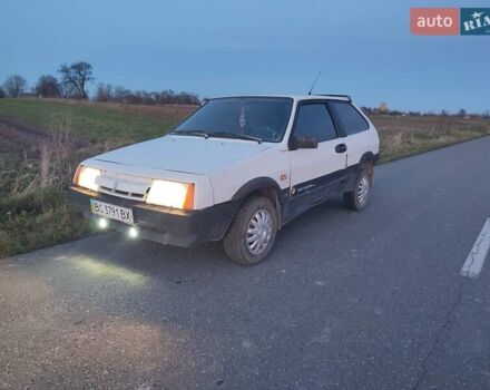 Белый ВАЗ 2108, объемом двигателя 1.3 л и пробегом 90 тыс. км за 600 $, фото 5 на Automoto.ua