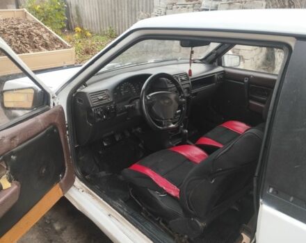 Белый ВАЗ 2108, объемом двигателя 1.3 л и пробегом 90 тыс. км за 476 $, фото 4 на Automoto.ua