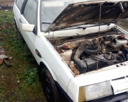 Белый ВАЗ 2108, объемом двигателя 1.3 л и пробегом 40 тыс. км за 591 $, фото 3 на Automoto.ua