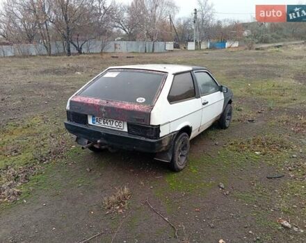 Белый ВАЗ 2108, объемом двигателя 1.3 л и пробегом 300 тыс. км за 595 $, фото 2 на Automoto.ua