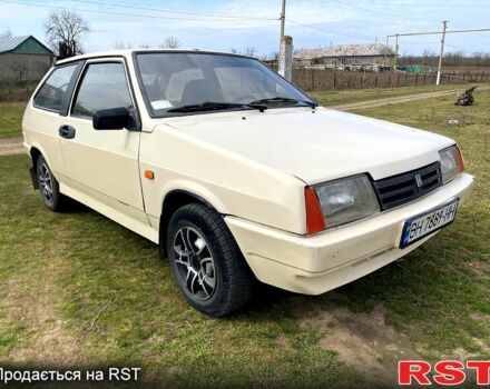Белый ВАЗ 2108, объемом двигателя 1.3 л и пробегом 500 тыс. км за 800 $, фото 2 на Automoto.ua