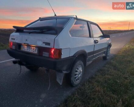 Белый ВАЗ 2108, объемом двигателя 1.3 л и пробегом 90 тыс. км за 600 $, фото 3 на Automoto.ua