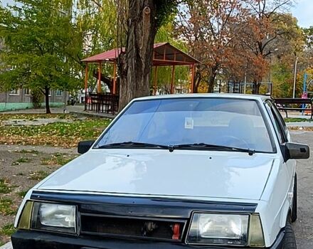 Белый ВАЗ 2108, объемом двигателя 1.3 л и пробегом 47 тыс. км за 1000 $, фото 4 на Automoto.ua