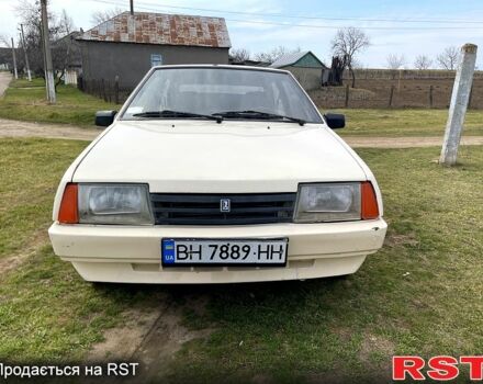 Белый ВАЗ 2108, объемом двигателя 1.3 л и пробегом 500 тыс. км за 800 $, фото 1 на Automoto.ua