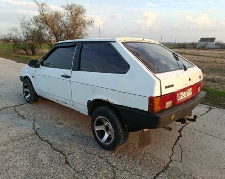 Белый ВАЗ 2108, объемом двигателя 1.3 л и пробегом 100 тыс. км за 1100 $, фото 3 на Automoto.ua