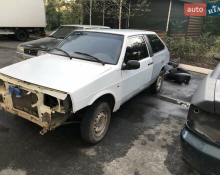 Белый ВАЗ 2108, объемом двигателя 1.3 л и пробегом 150 тыс. км за 500 $, фото 2 на Automoto.ua