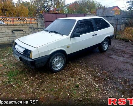 Белый ВАЗ 2108, объемом двигателя 1.3 л и пробегом 222 тыс. км за 850 $, фото 2 на Automoto.ua