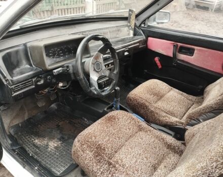 Белый ВАЗ 2108, объемом двигателя 1.3 л и пробегом 300 тыс. км за 750 $, фото 7 на Automoto.ua