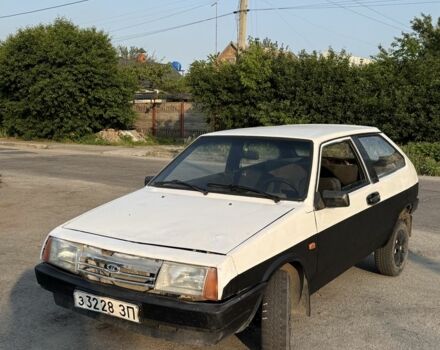 Белый ВАЗ 2108, объемом двигателя 1.3 л и пробегом 150 тыс. км за 424 $, фото 4 на Automoto.ua