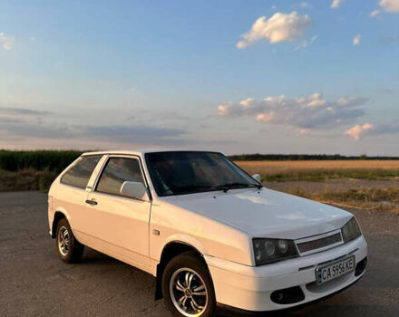 Белый ВАЗ 2108, объемом двигателя 1.29 л и пробегом 80 тыс. км за 3200 $, фото 2 на Automoto.ua