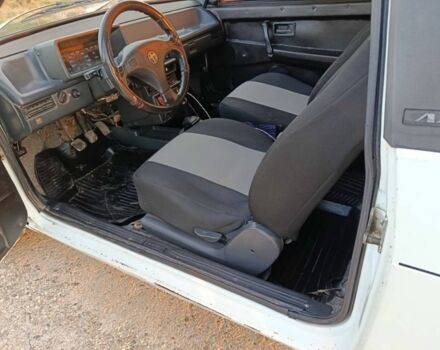 Белый ВАЗ 2108, объемом двигателя 1.3 л и пробегом 100 тыс. км за 1100 $, фото 4 на Automoto.ua