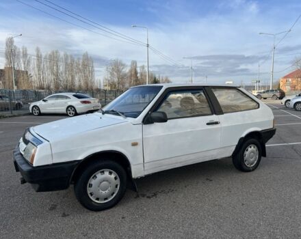 Белый ВАЗ 2108, объемом двигателя 1.3 л и пробегом 200 тыс. км за 850 $, фото 1 на Automoto.ua