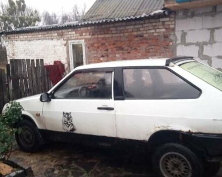 Белый ВАЗ 2108, объемом двигателя 1.1 л и пробегом 300 тыс. км за 700 $, фото 1 на Automoto.ua