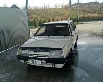 Белый ВАЗ 2108, объемом двигателя 1.5 л и пробегом 22 тыс. км за 400 $, фото 5 на Automoto.ua