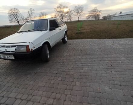 Белый ВАЗ 2108, объемом двигателя 1.3 л и пробегом 444 тыс. км за 355 $, фото 2 на Automoto.ua