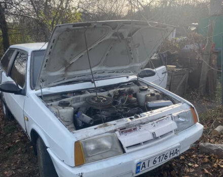 Белый ВАЗ 2108, объемом двигателя 1.3 л и пробегом 100 тыс. км за 298 $, фото 3 на Automoto.ua