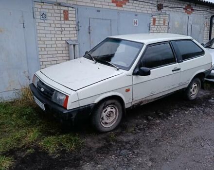 Белый ВАЗ 2108, объемом двигателя 1.1 л и пробегом 200 тыс. км за 800 $, фото 3 на Automoto.ua